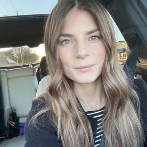 Meet your Posher, Amelia